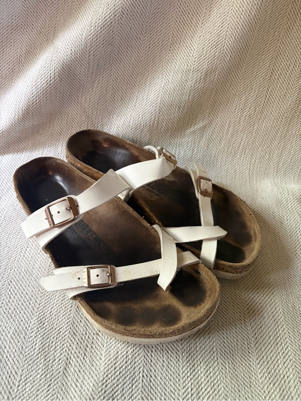 White Strappy Buckle Sandals